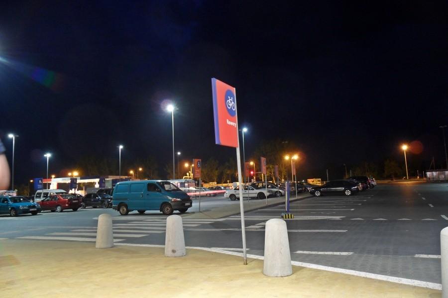 Tesco dba o rowerzystów