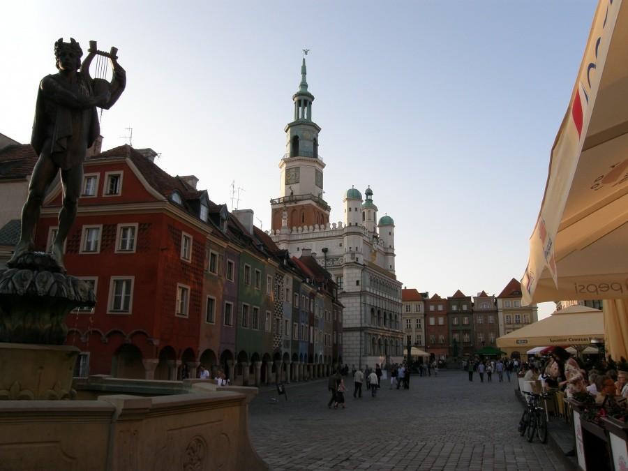 Przez Stary Rynek też kręciłem. Jak na sobotni dzionek - same tam tłumy