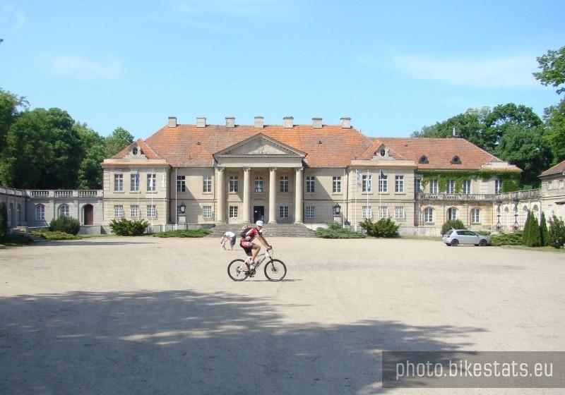 Pałac Lipskich w Czerniejewie.