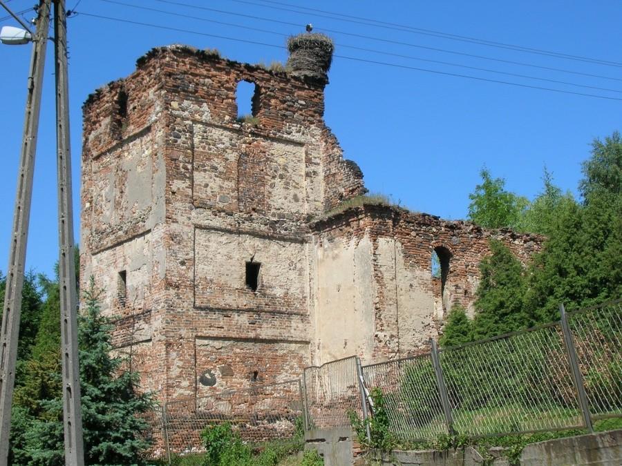 ruiny kościoła
