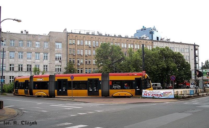 Dziewiątką pojechac w Aleje...