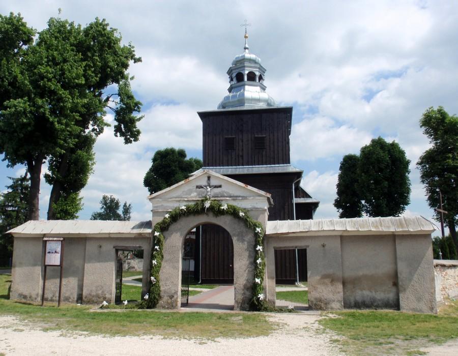Drewniany kościół w Obiechowie