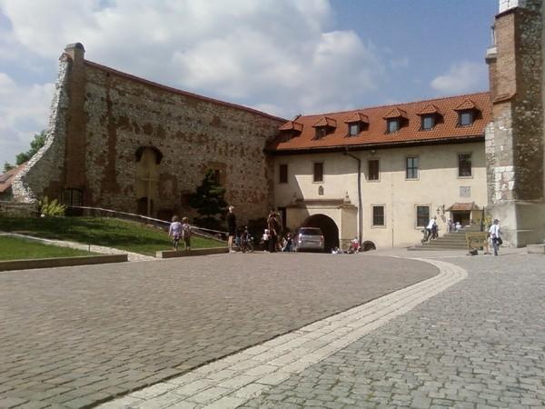Dziedziniec opactwa w Tyńcu