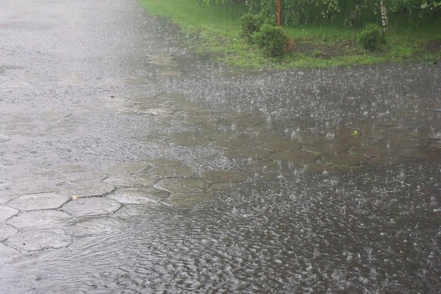 Na drodze pojawia się rzeka