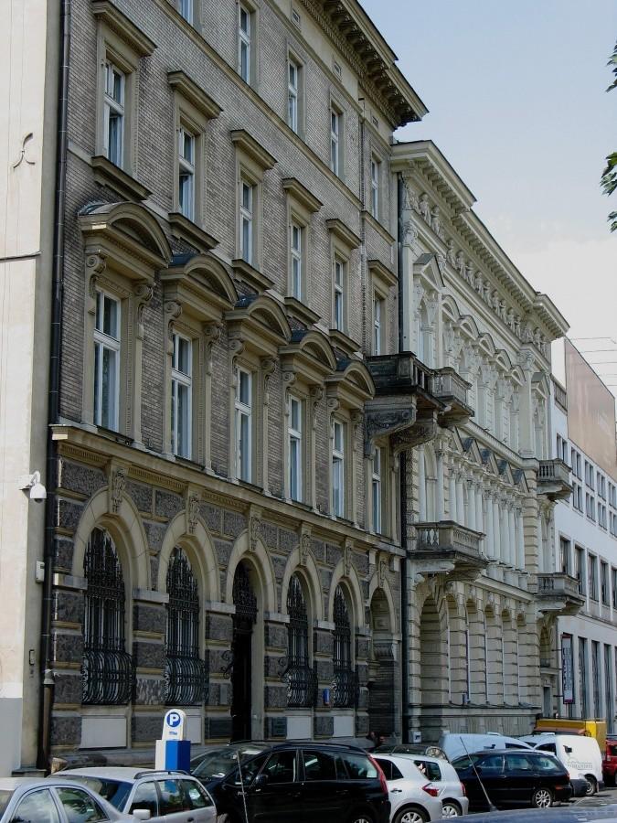 Przedwojenne kamienice na ul. Fredry