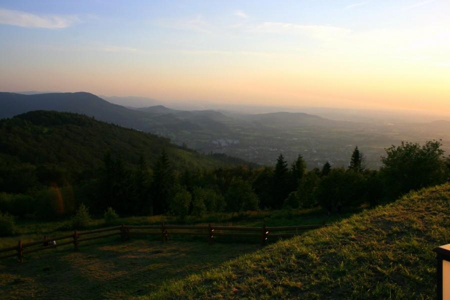 Widok z Równicy na Ustroń.