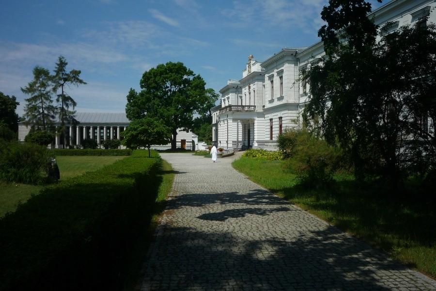 Szymanów-zgromadzenie sióstr Niepokalanej