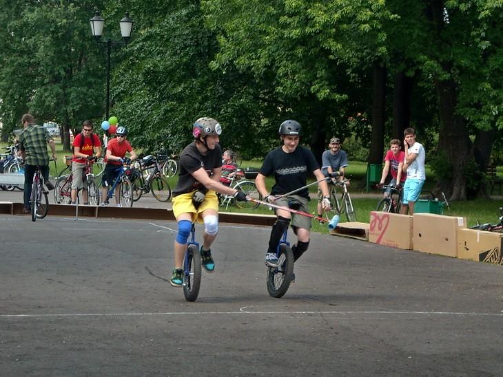 2/3 zwycieskiego "Maxx Bike Team"