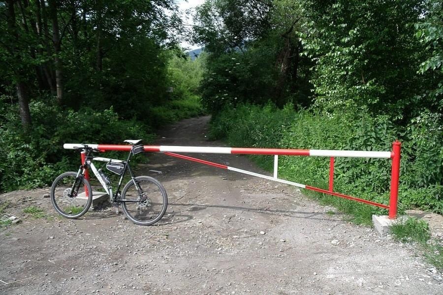 Kolejny szlaban w Porąbce