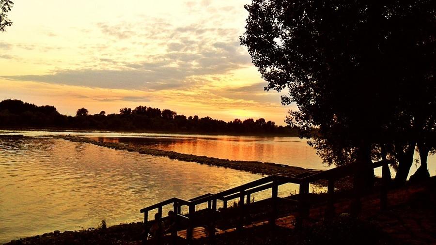 Kolejny zachód nad bulwarem