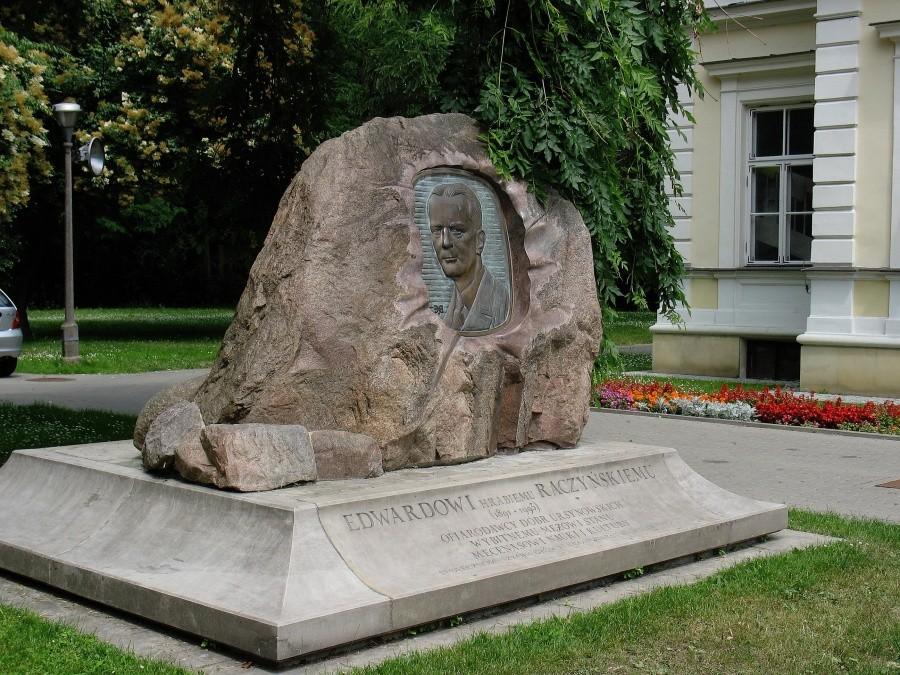 SGGW - pomnik hr. Edwarda Raczyńskiego