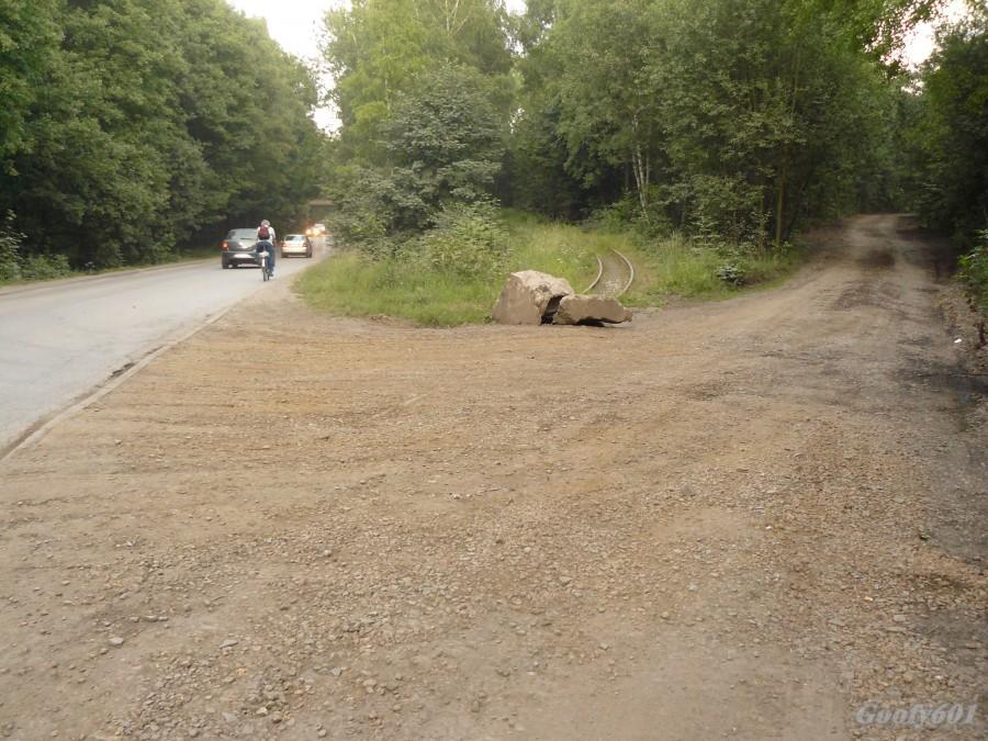 Ktoś zasypał wąskotorówkę :(