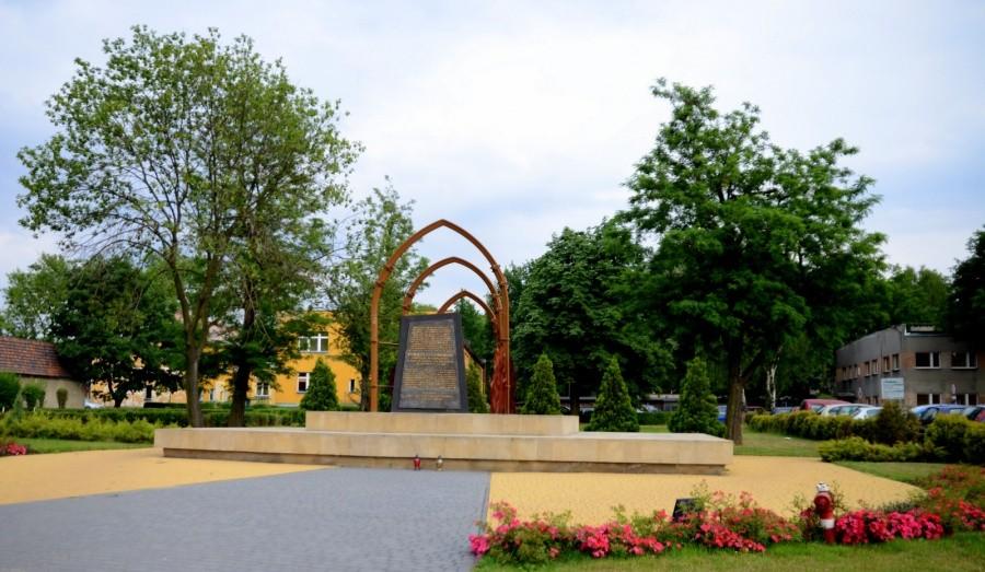 Pomnik przy kopalni Makoszowy