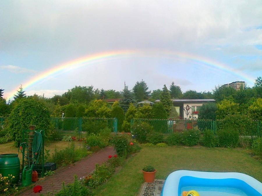 Tęcza po chwilowym deszczu w Częstochowie.