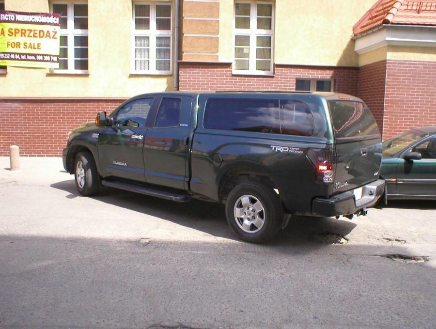 TOYOTA TUNDRA