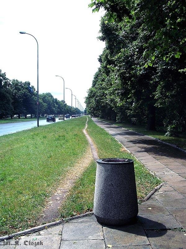 Do czego służy kosz na śmiecie?