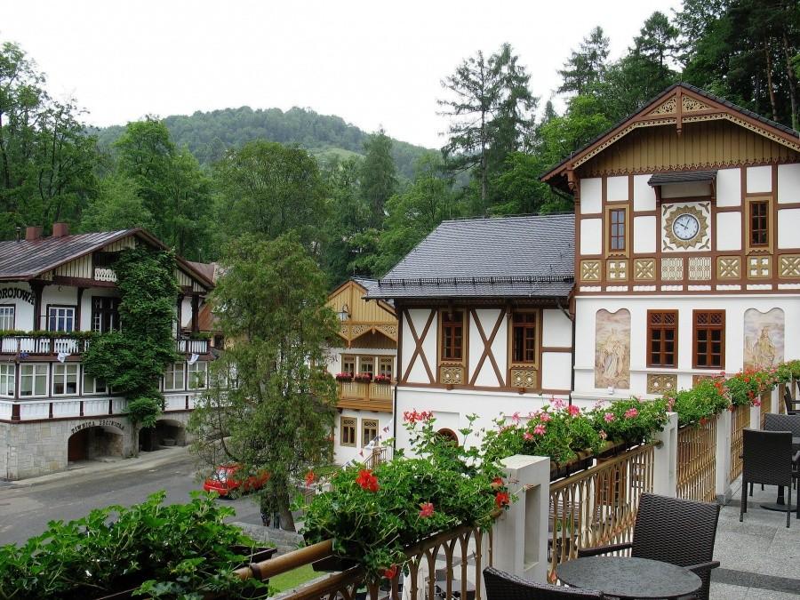 Szczawnica - Plac Dietla, dom Pod Bogarodzicą, willa Holenderka i Dom nad Zdrojami