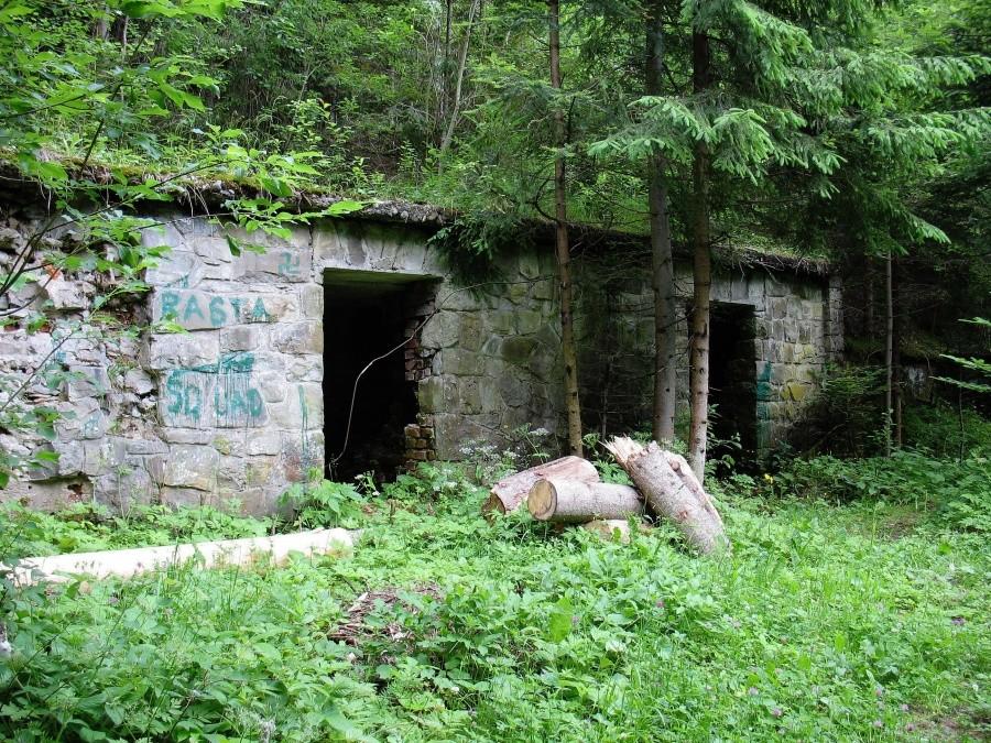 Sewerynówka - ruiny sanatorium
