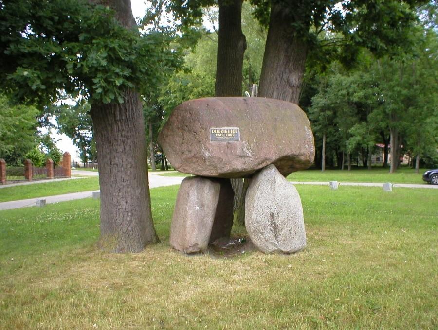 RUDZIENICE-760 LAT HISTORII