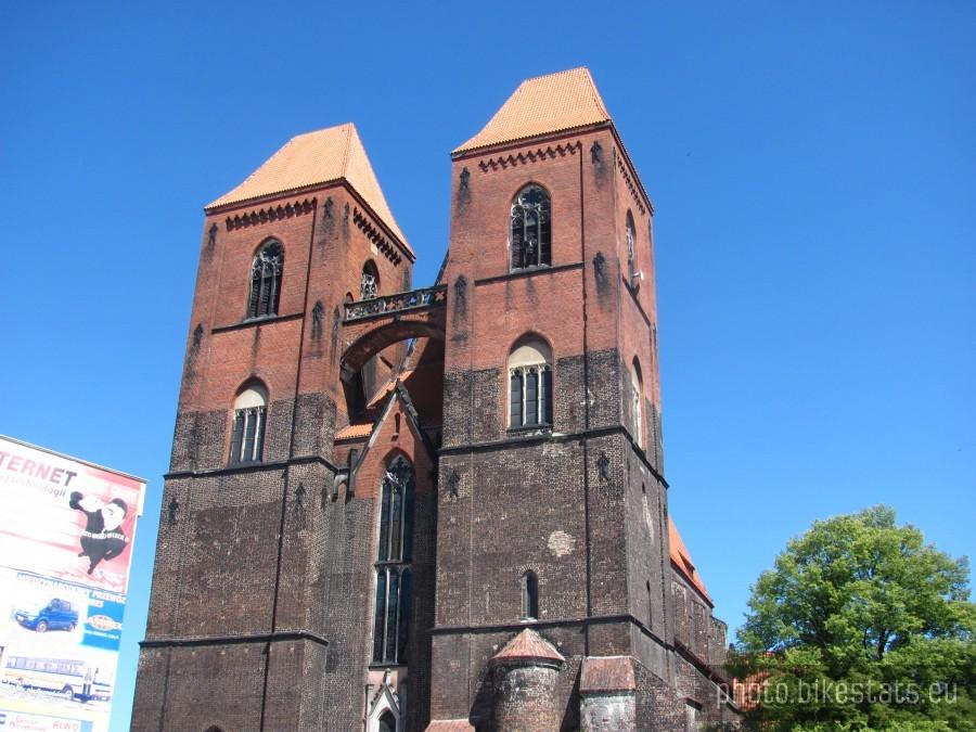 katedra w Brzegu