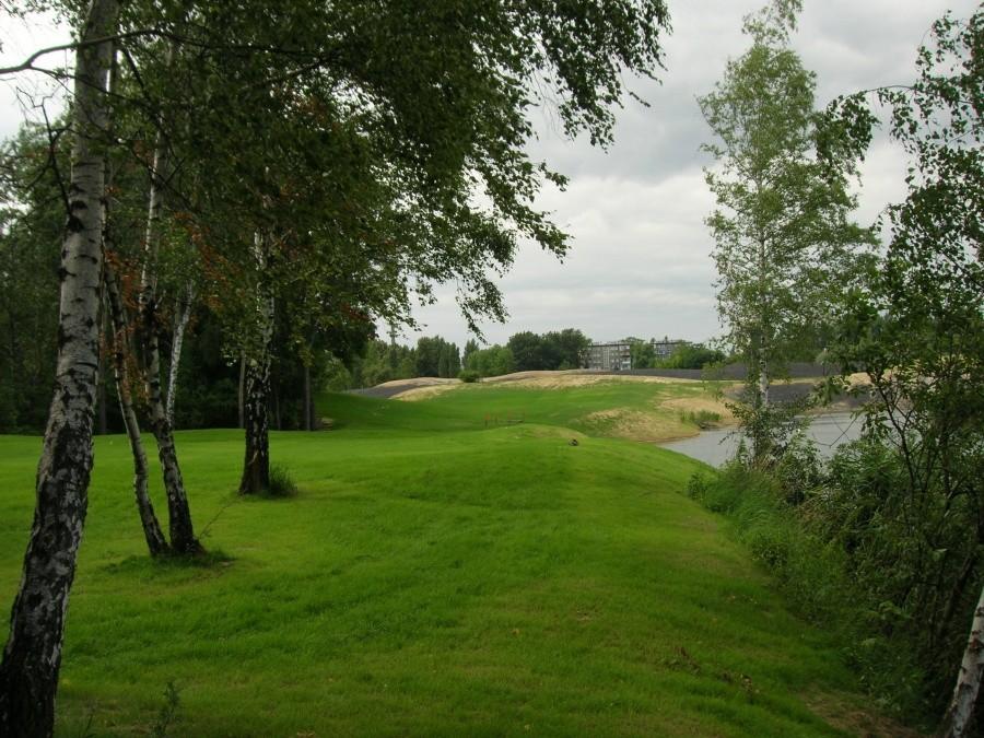 pole golfowe