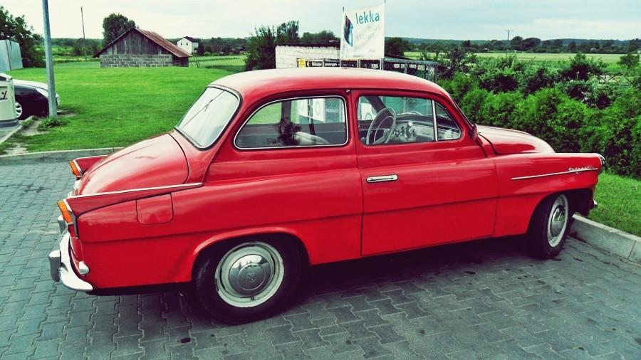 Czerwona Skoda
