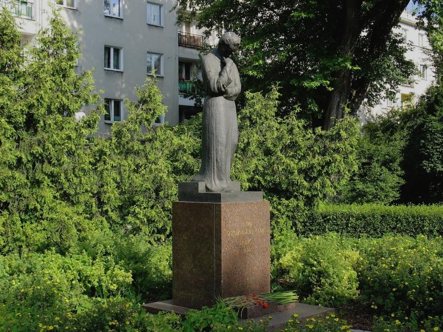 Pomni Marii Skłodowskiej-Curie