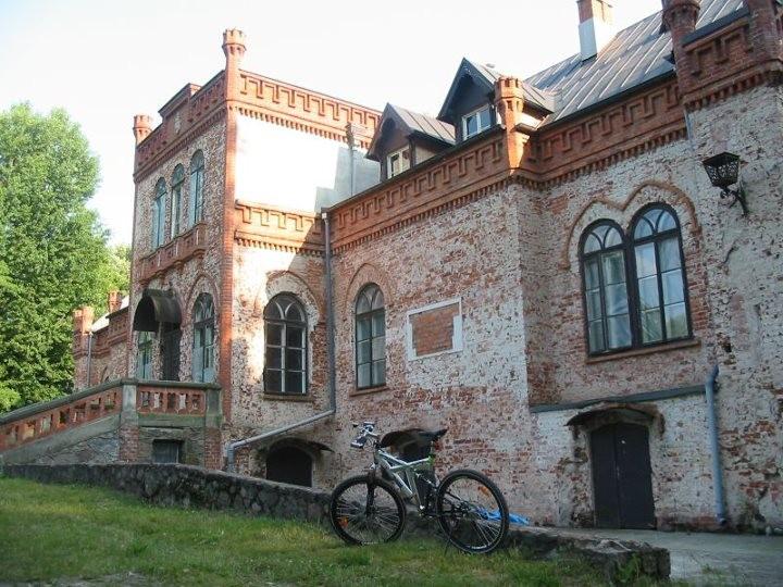 Pałac w Ujeździe