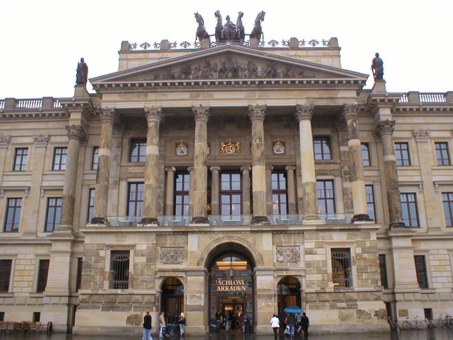 BRAUNSCHWEIG-STYLOWE CENTRUM HANDLOWE