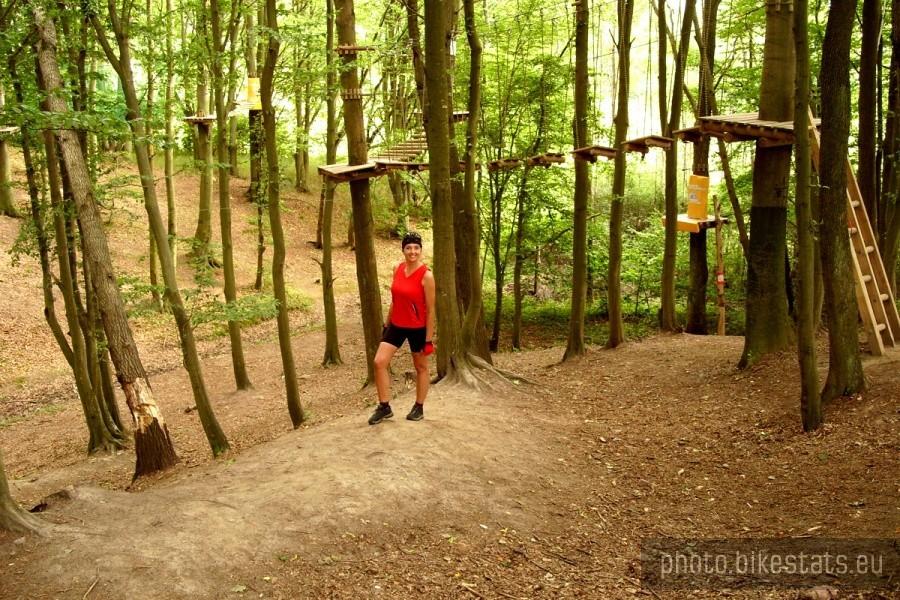 Największy i chyba najciekawszy w naszej okolicy park linowy –to właśnie w Przywidzu