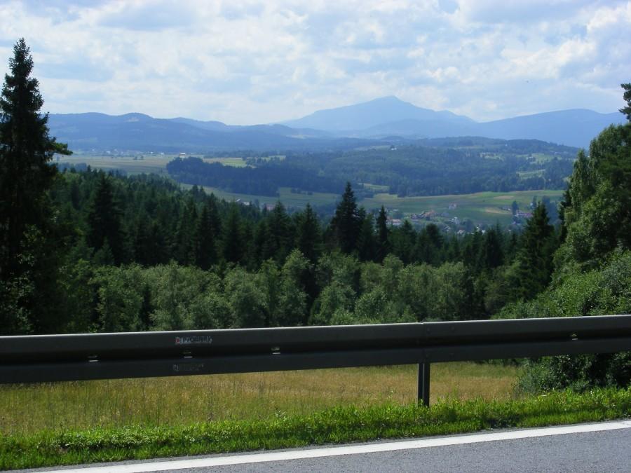 Jeśli się nie myle to widok na Babią Górę