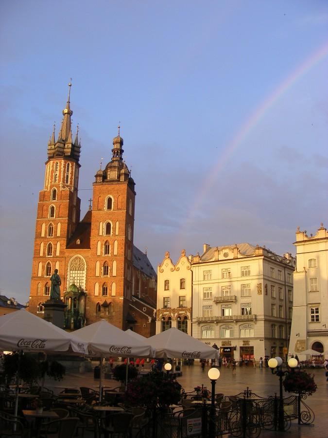 Tęcza nad krakowskim rynkiem