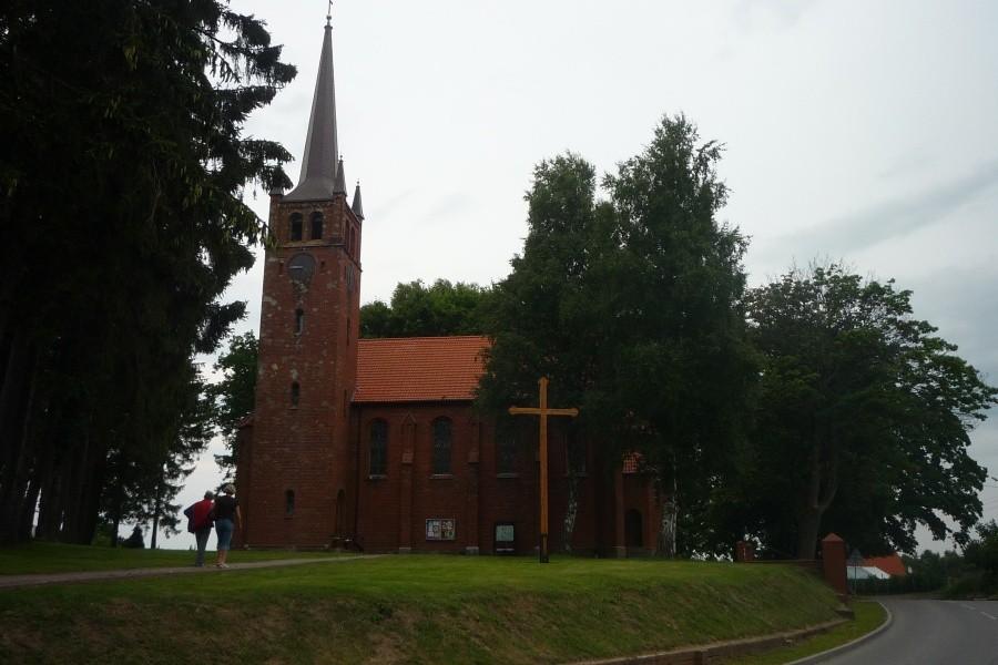 Bruskowo Wielkie- kościół