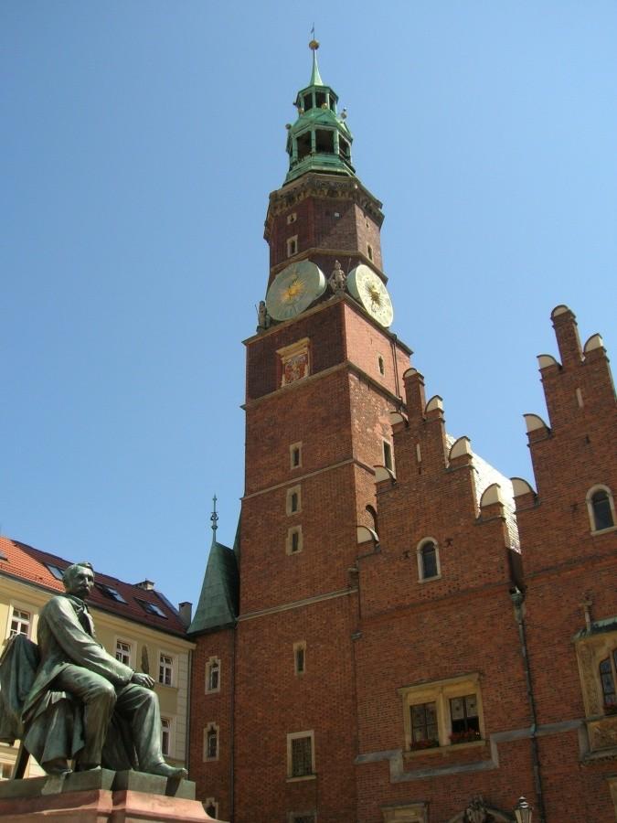 wieża i pomnik