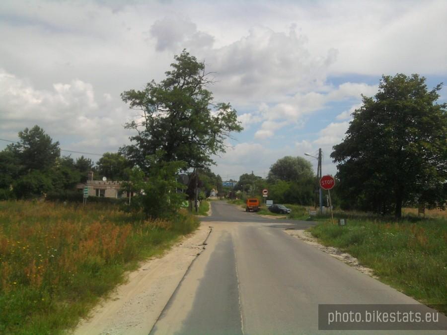 Droga na Lusowo - skrzyżowania z drogą 184