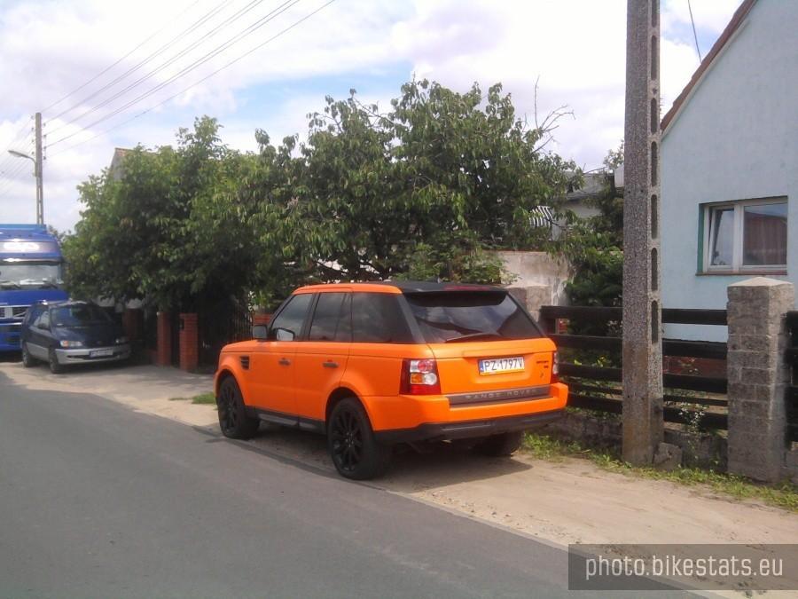 Range Rover Sport - obklejony na pomarańczowo