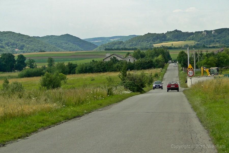 w stronę Szklar