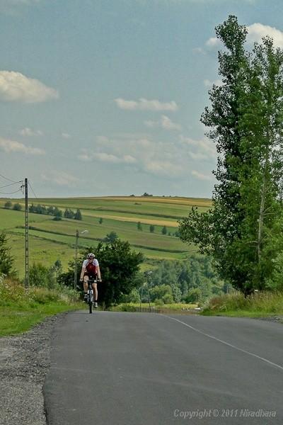 Piotrek pokonuje kolejny podjazd
