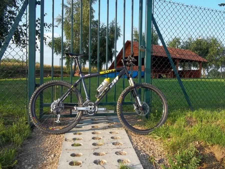 ogrodzili miejsce postojowe.. :(