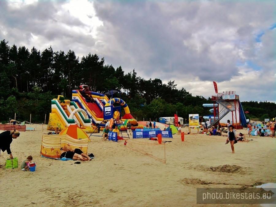 Widok na plażę w Stegnie.