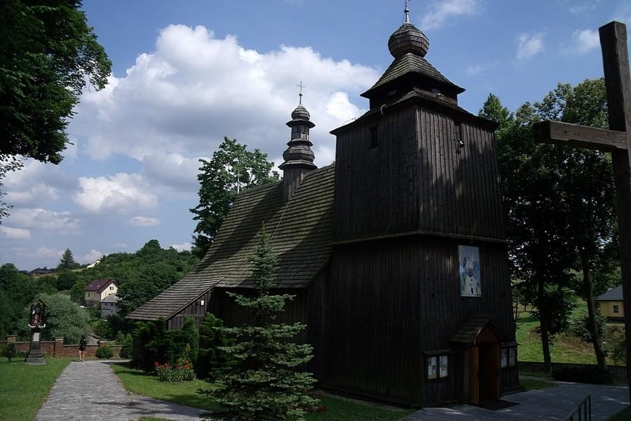 Kościól w Paczółtowicach na szlaku papieskim