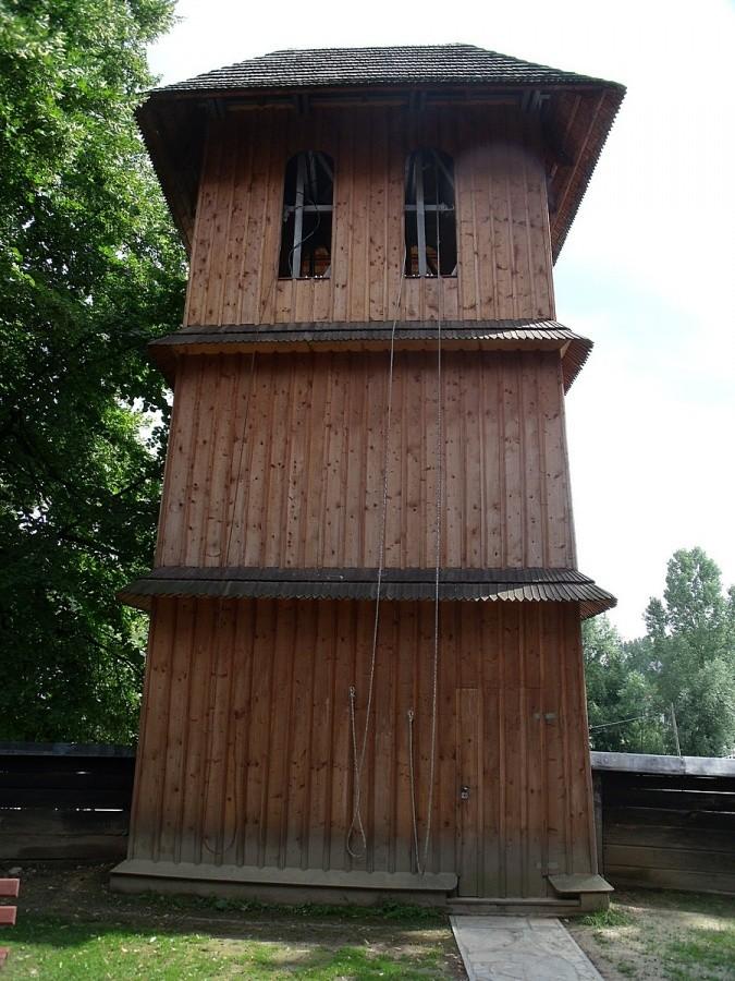 Ciekawa dzwonnica