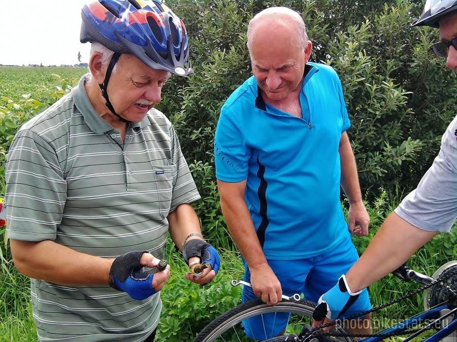 Poważna awaria roweru Andrzeja.