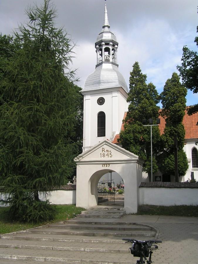 Pałace w Ostromecku fotografowałem często ale Kościół pw. św. Mikołaja, Stanisława i Jana Chrzciciela po raz pierwszy