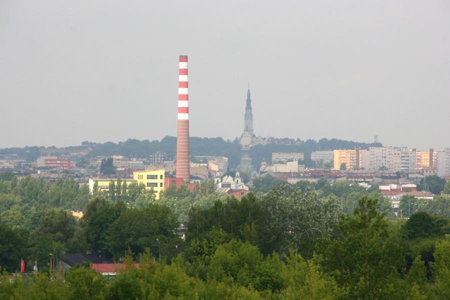Jasna Góra z kamieniołomu na Zawodziu. "Dwie wierze" ;)))