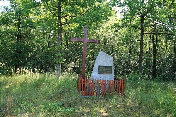 Głaz pamiątkowy Poręby Krzywskie