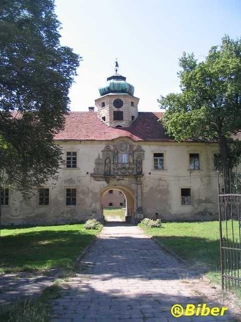 Głogówek - brama na zamek