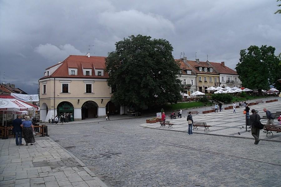 Na rynku mocno zachmurzone