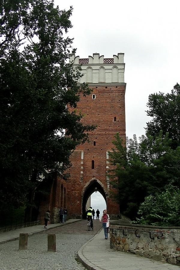 Pod Bramą Opatowską