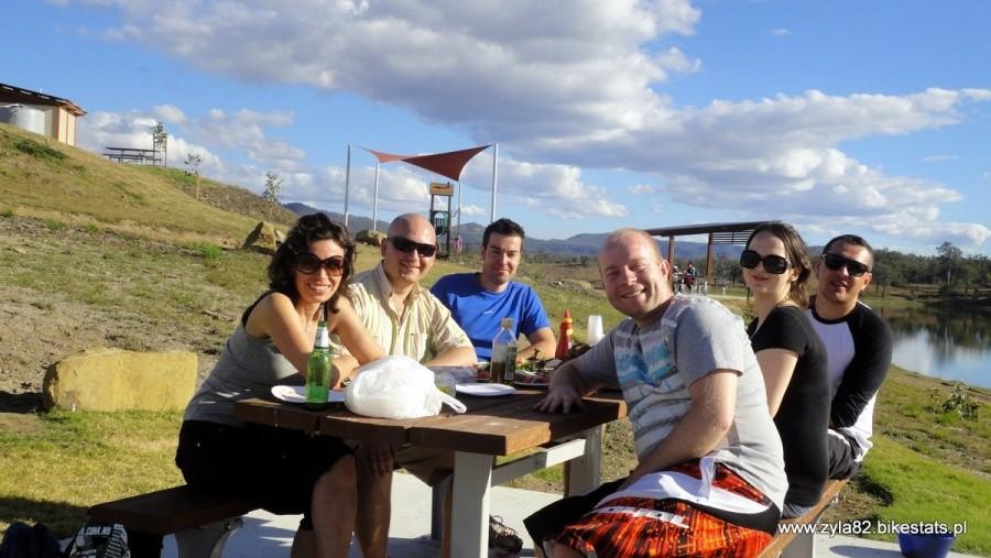 Ekipa przy BBQ